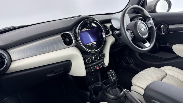 MINI Hatchback 1.5 Cooper Exclusive 5dr Auto Petrol Hatchback